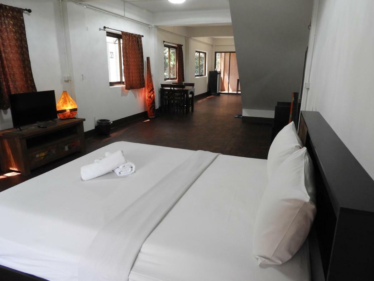 Hotel P'Lyn House Čiang Mai Exteriér fotografie