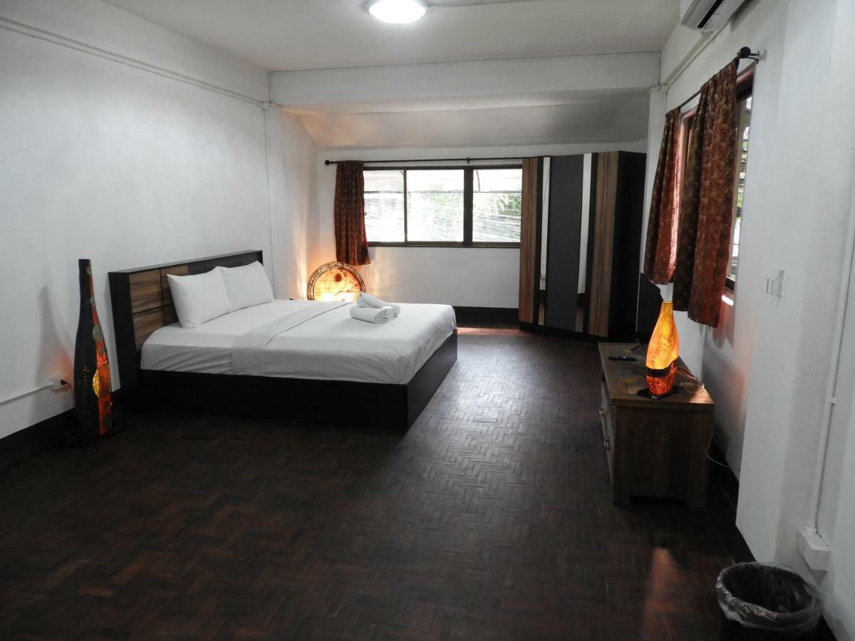 Hotel P'Lyn House Čiang Mai Exteriér fotografie
